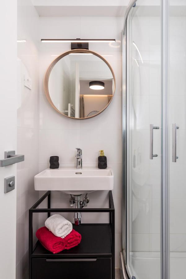 Sweet Nest Korzo Apartment Rijeka Luaran gambar